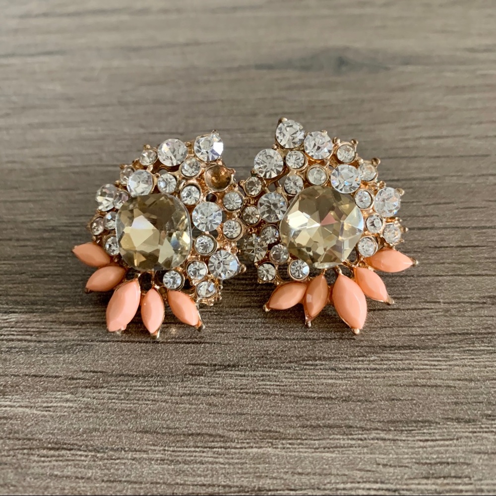 Francesca’s Cluster Earrings!